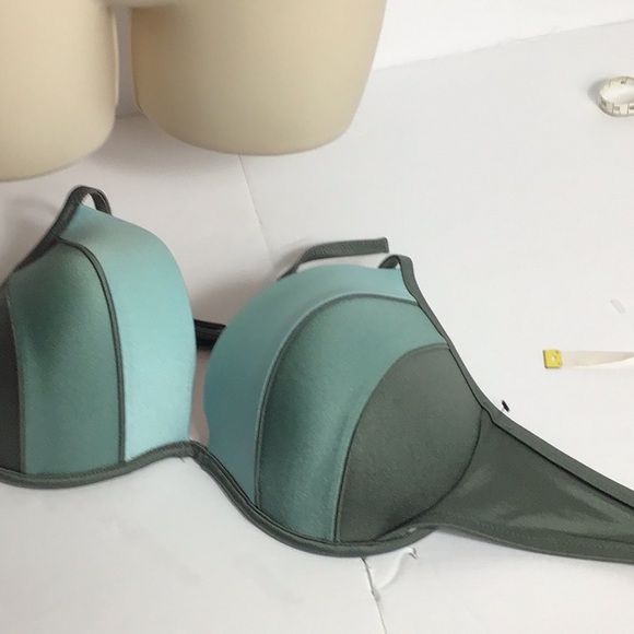 One piece bikini topFINAL on price❤️ - Picture 2 of 8